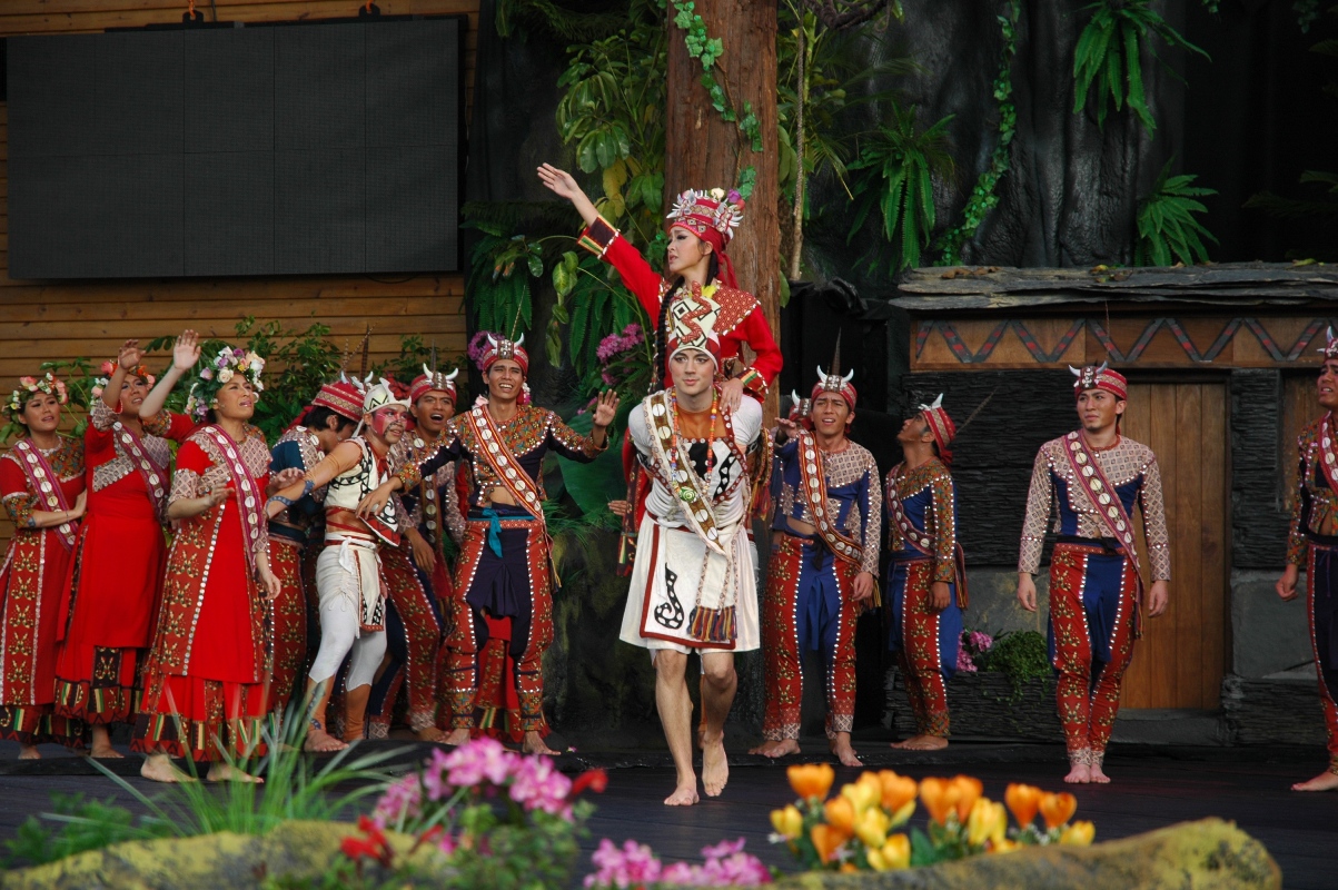 tw_event_date_caty01378196872_storydpid_32_album_0