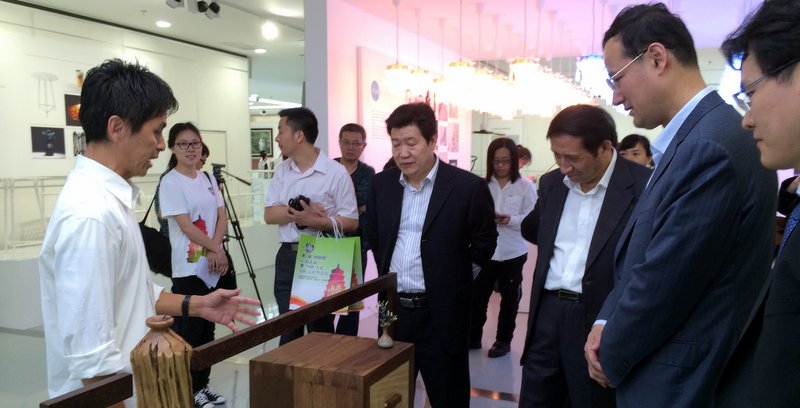 tw_event_date_caty01402292385_storydpid_35_album_26