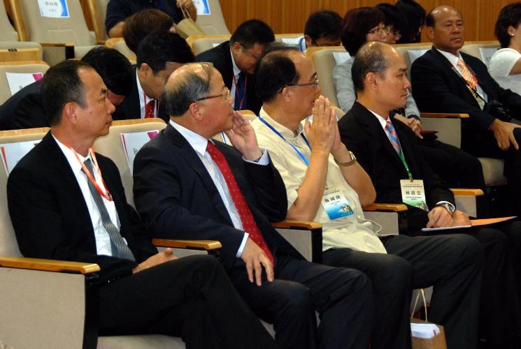 tw_event_date_caty01437534133_storydpid_51_album_0