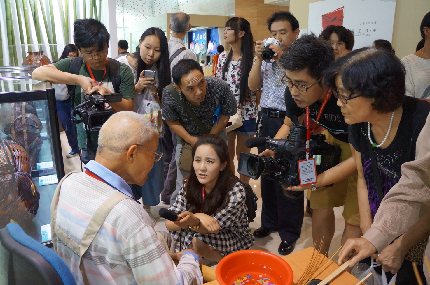 tw_event_date_caty01445402120_storydpid_53_album_1