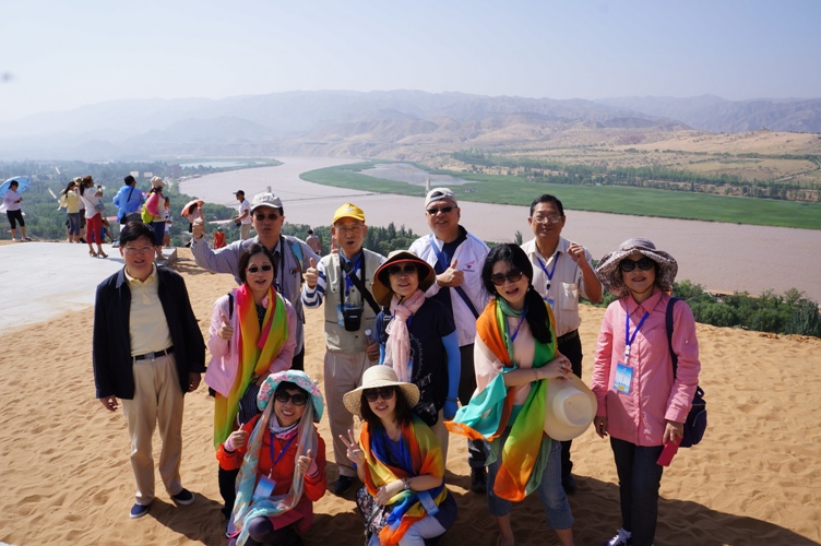 tw_event_date_caty01445409627_storydpid_54_album_2