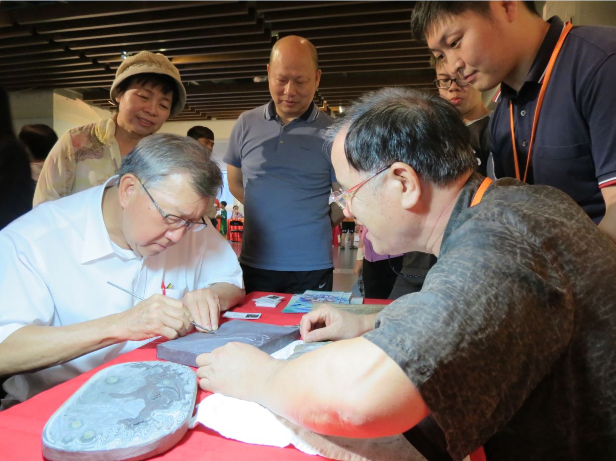 tw_event_date_caty01476331812_storydpid_69_album_4